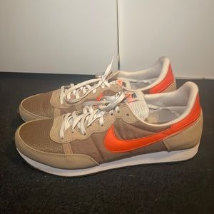 Nike Challenger OG 'Dark Driftwood Orange, Size 11.5